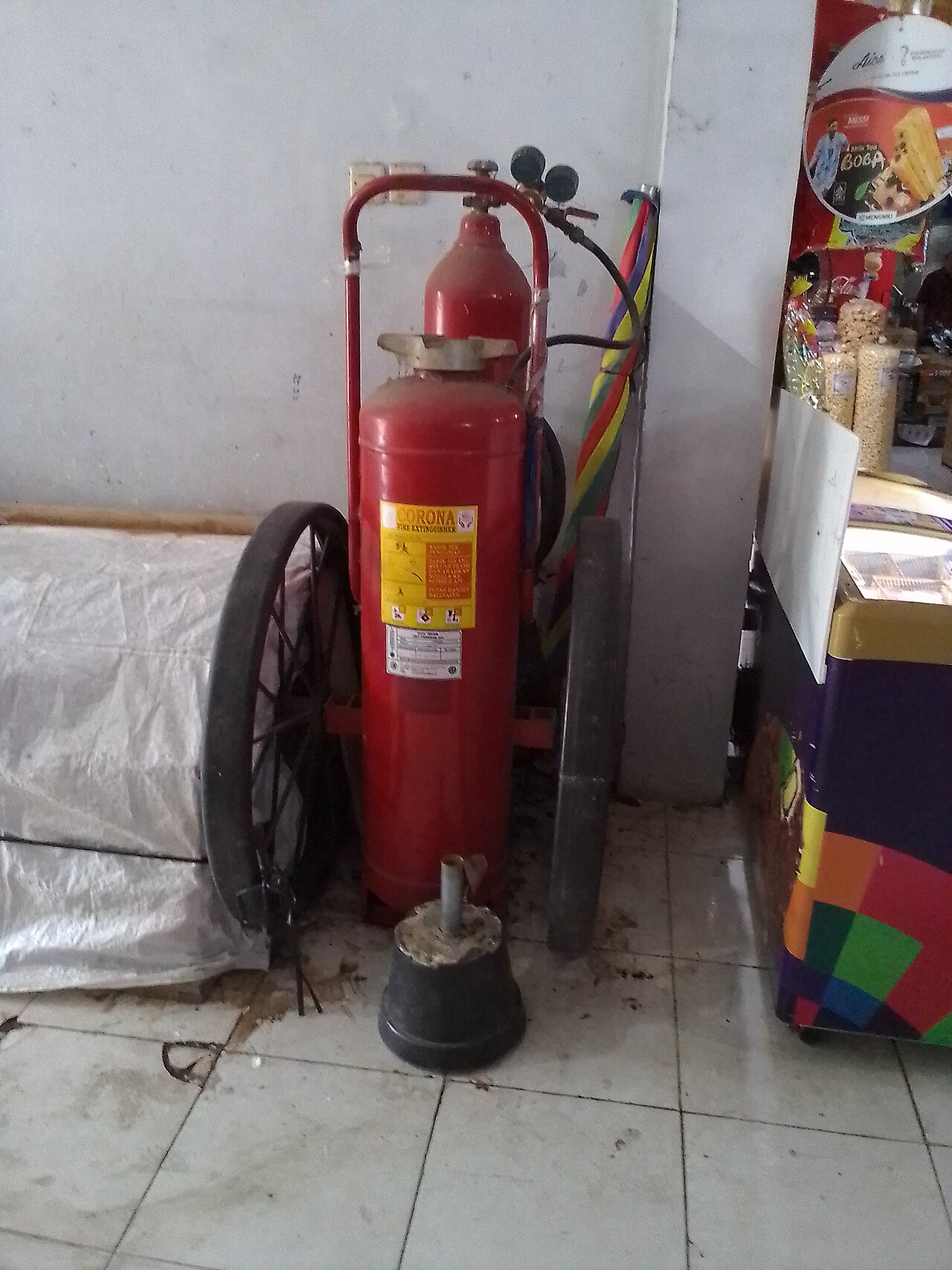 Operasi pemadaman kebakaran elikobal